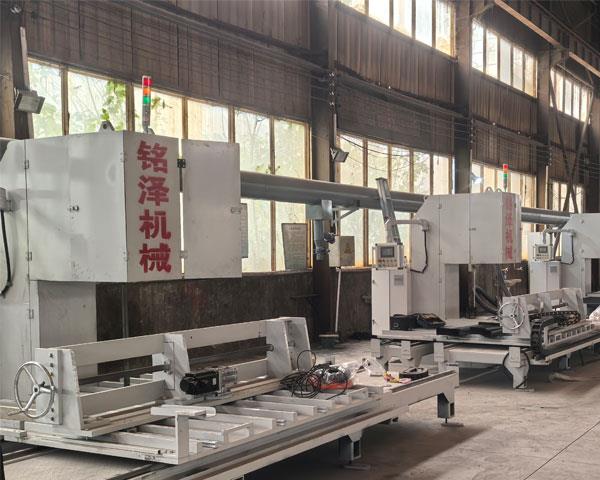 立式带锯-600-1.jpg 立式带锯-600-1.jpg